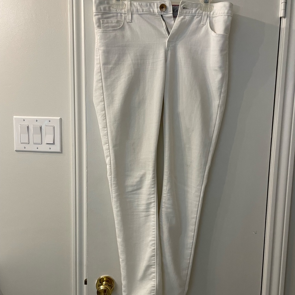 Banana Republic White Jeans- no rips